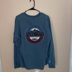 Super cute navy parkcity Utah long sleeve graphic tee retro outdoors indie shirt